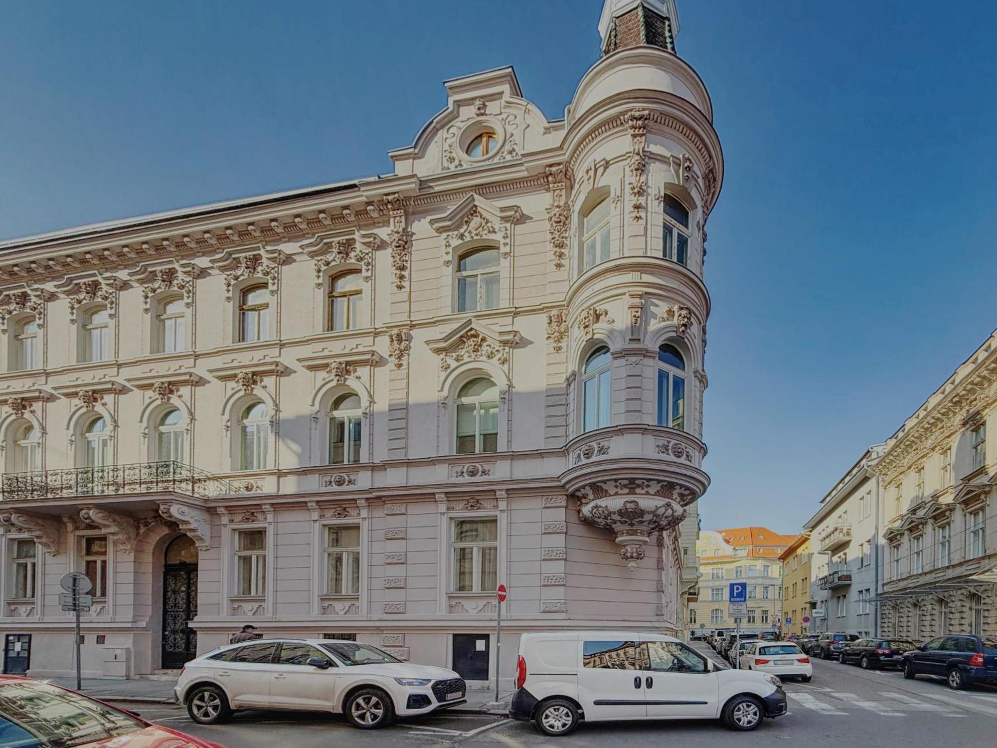 Beautiful Condo At The Old Town Bratislava Eksteriør billede