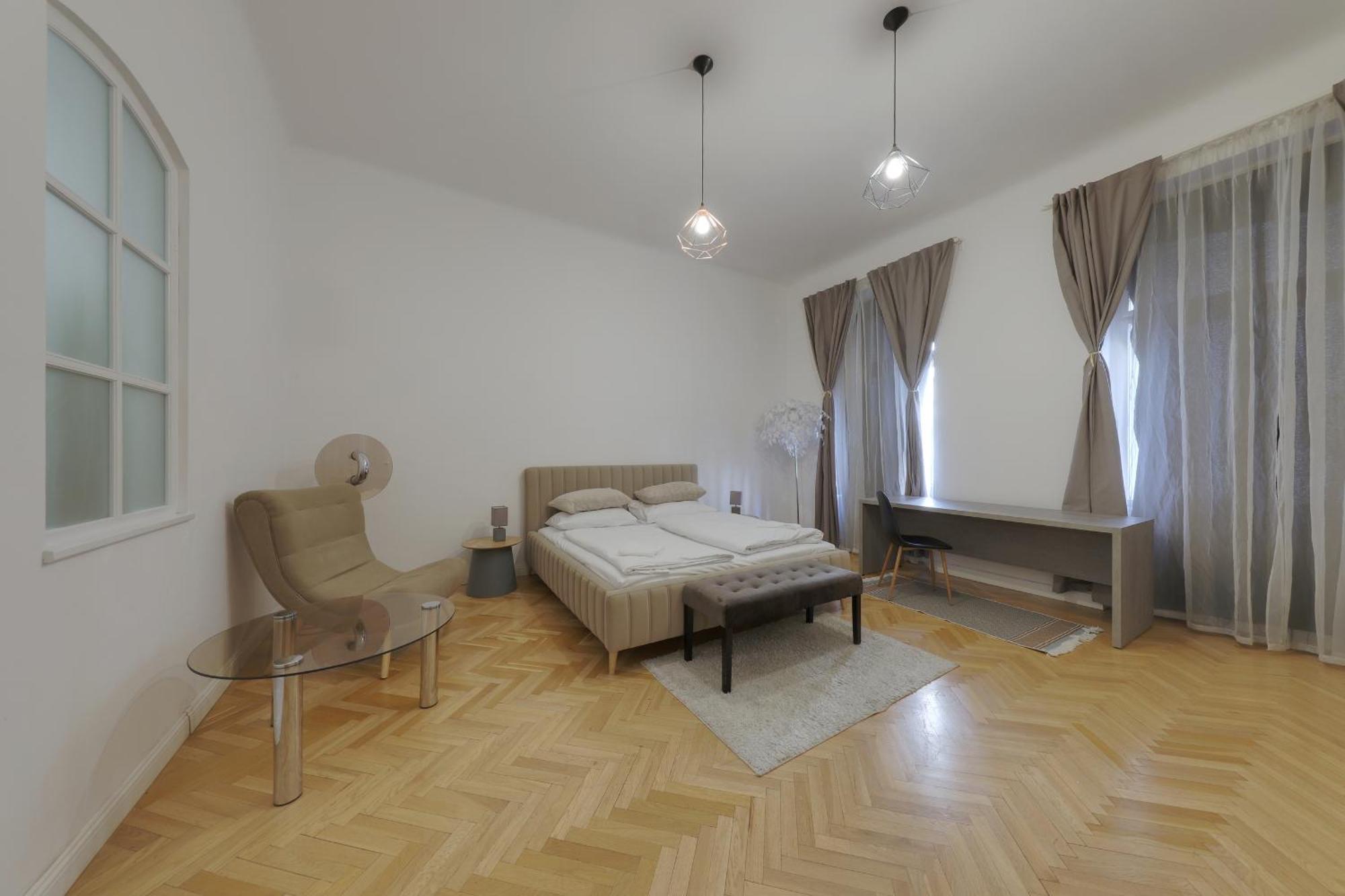 Beautiful Condo At The Old Town Bratislava Eksteriør billede