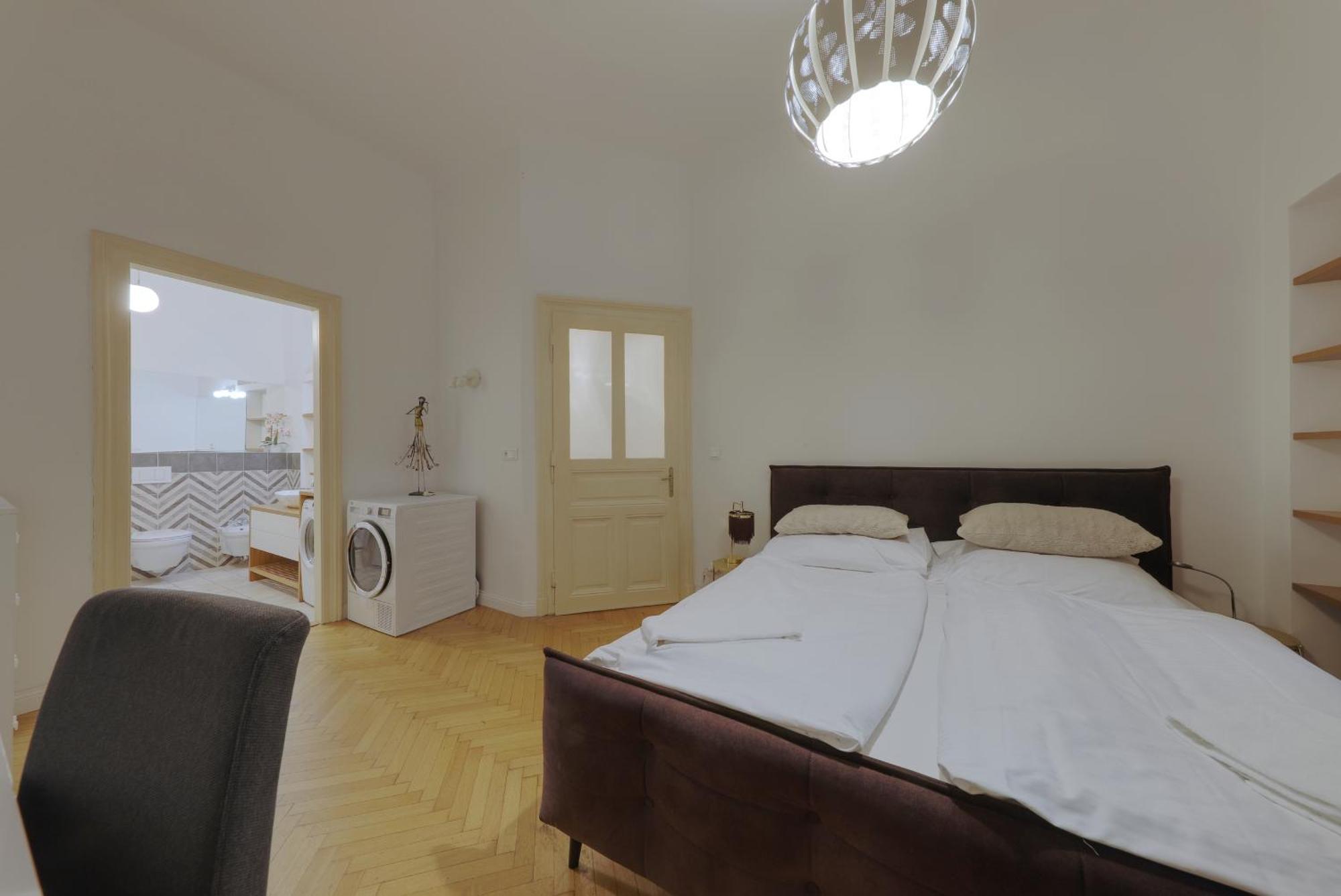 Beautiful Condo At The Old Town Bratislava Eksteriør billede