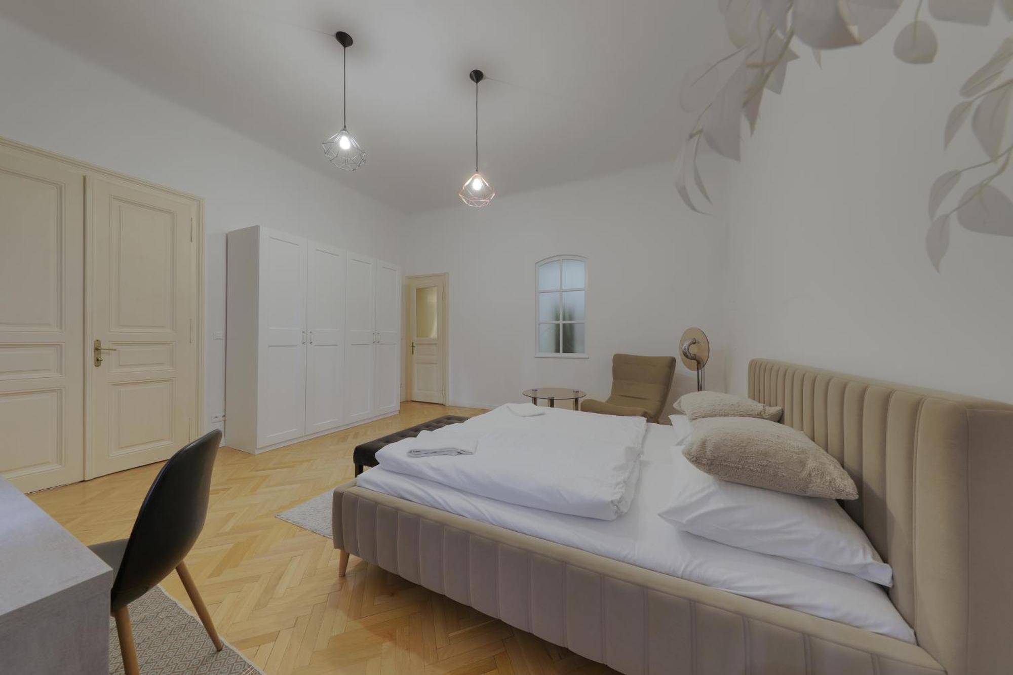 Beautiful Condo At The Old Town Bratislava Eksteriør billede