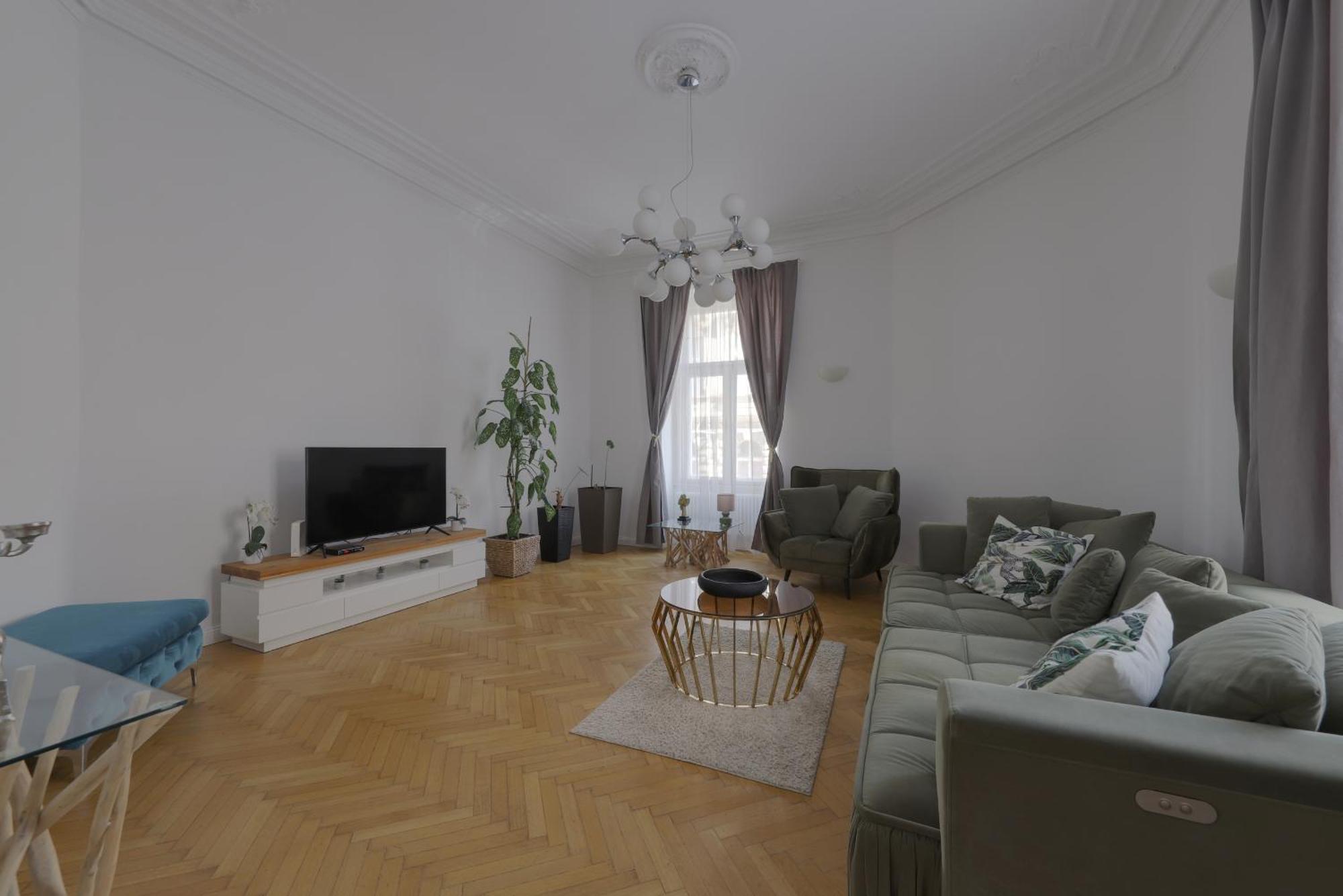Beautiful Condo At The Old Town Bratislava Eksteriør billede
